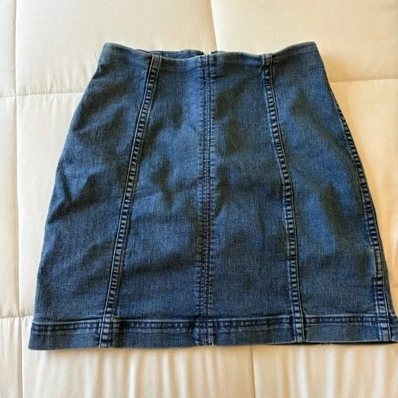 Free People Modern Femme Denim Mini Skirt Size 0 - Picture 6 of 7